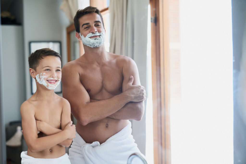 Dia das Mães Saia do óbvio, Presenteie com um procedimento quem sempre cuidou de você Presente-do-Dia-dos-Pais-Escolha-Emocao-Escolha-Royal-Face