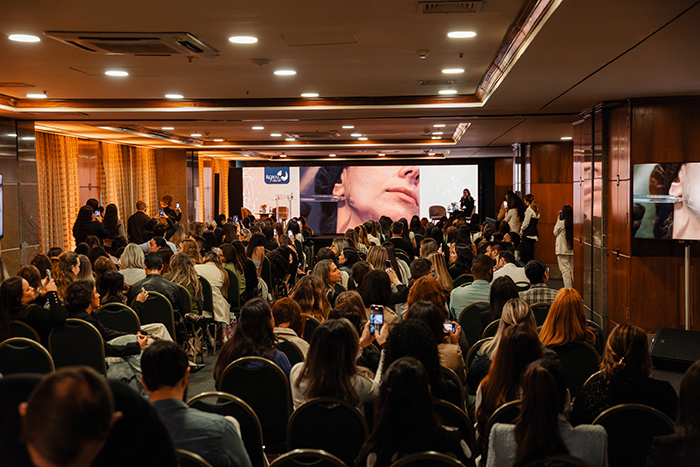 Franqueados participam de imersão presencial em evento realizado pela Royal Face, com foco em gestão, atendimento e protocolos estéticos.